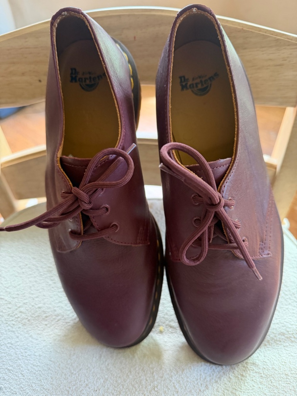Dr. Martens Men's 3-Eye Derby in Burgundy - Picture 2 of 4